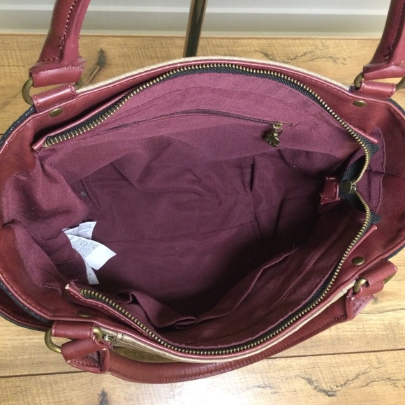 DESIGUAL Vinyl Floral Handbag with Varied Colours and Textures - Picture 5 of 15